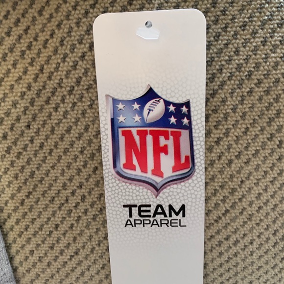 New England Patriots T-Shirt New Official NFL - Picture 2 of 9